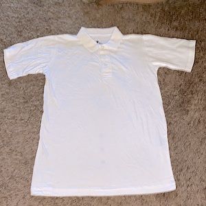 🦄3 FOR $15! American hawk polo